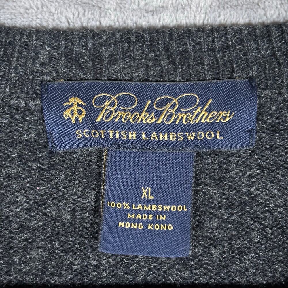 Vintage Brooks Brothers Lambswool Argyle V-Neck Sweater XL Made in Hong Kong - Picture 3 of 6